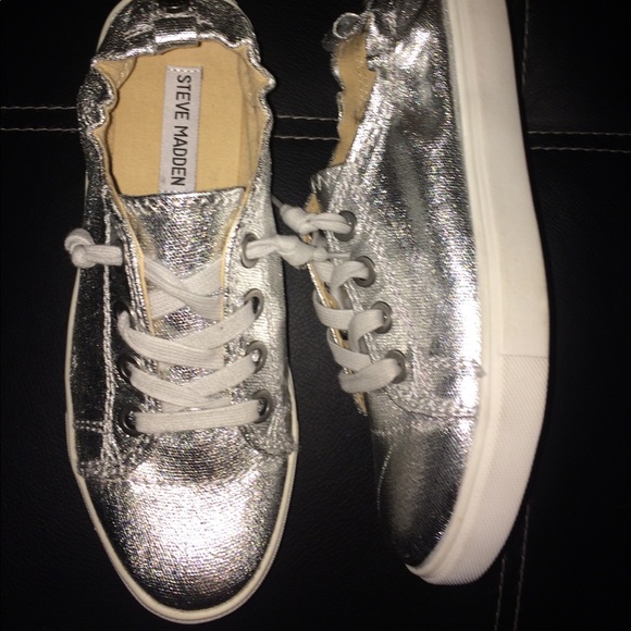 Steve Madden Shoes - Steve Madden No-Tie Slip Ons- Size 6. NWT!